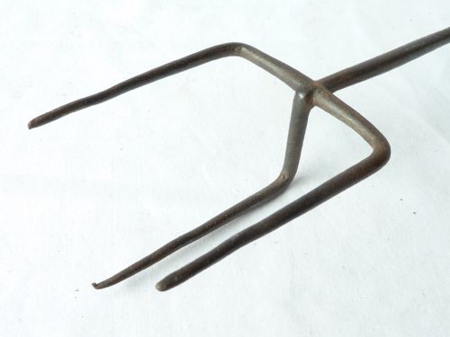 WELSH GEORGIAN STEEL TOASTING FORK SKEWER HOOK HOLDER HANGER BRASS INLAY SAME MAKER - ADDITIONAL PHOTO 5