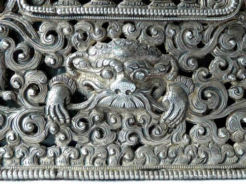 LARGE BUDDHIST SILVER SHRINE DRAGONS PRAYER BOX GAU GHAU AMULET TIBET BUDDHA - ADDITIONAL PHOTO 2