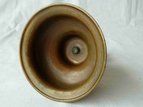 NUREMBERG 17TH CENTURY BRASS COPPER ALLOY BELL GERMAN CANDLESTICK - ADDITIONAL PHOTO 2