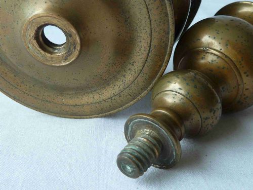 NUREMBERG 17TH CENTURY BRASS COPPER ALLOY BELL GERMAN CANDLESTICK - ADDITIONAL PHOTO 3