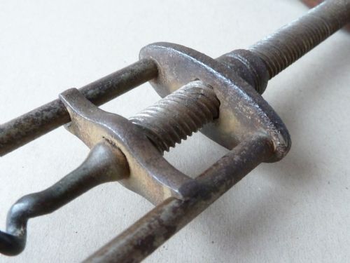 ENGLISH TWO PILLAR STEEL CORKSCREW ROSEWOOD BRUSH ANTIQUE - ADDITIONAL PHOTO 3