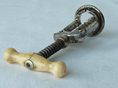 MINIATURE GERMAN COLUMBUS STEEL CORKSCREW - ADDITIONAL PHOTO 6