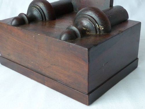 WR IV MAHOGANY TRAY OR PLATTER STAND EASEL MAKERS MARK - ADDITIONAL PHOTO 4