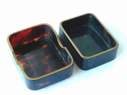 JAPANESE LACQUER DECORATED BOX LANDSCAPE FIGURE BIRD MEIJI PERIOD - ADDITIONAL PHOTO 3