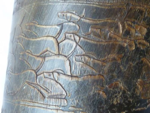 SCRIMSHAW ENGRAVED HORN CUP FOX HUNT HOUNDS LATE GEORGIAN EARLY VICTORIAN - ADDITIONAL PHOTO 8