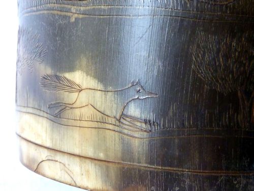 SCRIMSHAW ENGRAVED HORN CUP FOX HUNT HOUNDS LATE GEORGIAN EARLY VICTORIAN - ADDITIONAL PHOTO 13