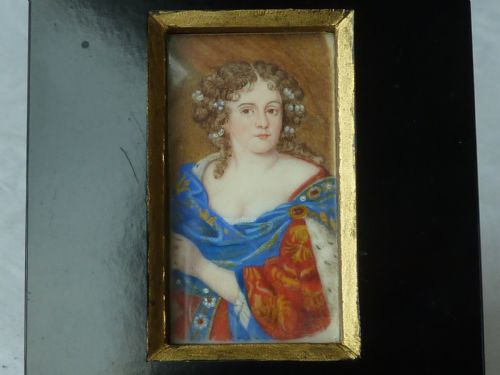 17TH CENTURY COURT LADY ERMINE PORTRAIT MINIATURE ANTIQUE - ADDITIONAL PHOTO 1