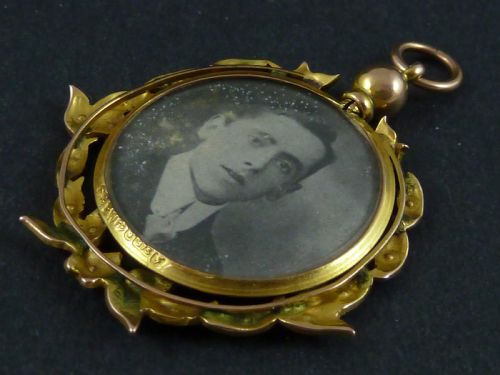 EDWARDIAN DOUBLE SIDED ROUND SOLID GOLD PEARL PENDANT PHOTO FRAME LOCKET - ADDITIONAL PHOTO 6