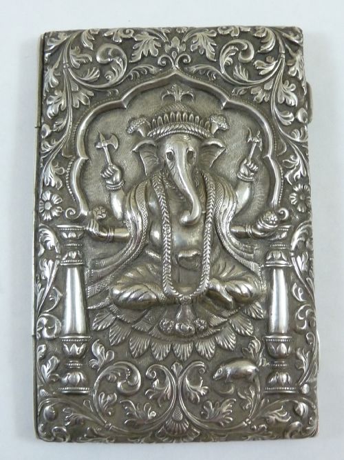 ANGLO INDIAN REPOUSSE SILVER CIGARETTE CASE GANESH CUTCH ELEPHANT - ADDITIONAL PHOTO 2