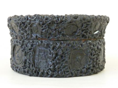 VICTORIAN BLACK SEALING WAX INTAGLIO SEAL SNUFF BOX SHELLAC - ADDITIONAL PHOTO 3