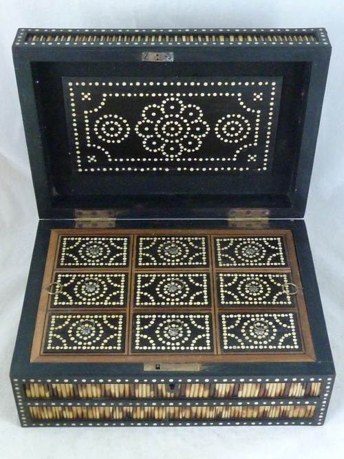 ANGLO INDIAN CEYLON PORCUPINE QUILL BOX JEWELLERY TREASURE BONE EBONY - ADDITIONAL PHOTO 2