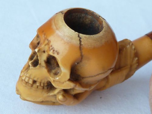 SKULL IN HAND CARVED MEERSCHAUM PIPE CHEROOT HOLDER AMBER CASE - ADDITIONAL PHOTO 2
