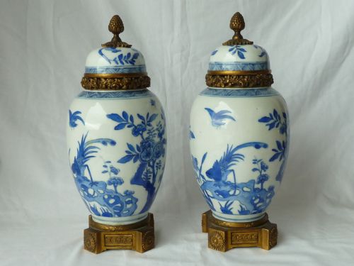 PAIR FRENCH ORMOLU MOUNTED CHINESE EXPORT PORCELAIN LIDDED VASES CHINA POTPOURRI - ADDITIONAL PHOTO 2