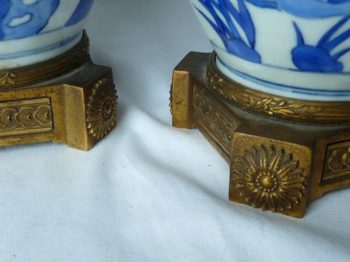 PAIR FRENCH ORMOLU MOUNTED CHINESE EXPORT PORCELAIN LIDDED VASES CHINA POTPOURRI - ADDITIONAL PHOTO 3