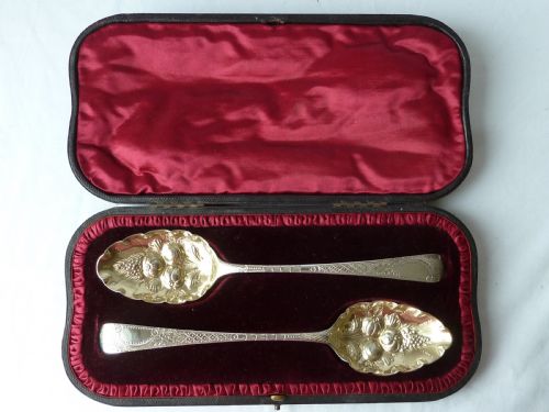 pair boxed georgian victorian berry serving table spoons silver - CATEGORY: ANTIQUE SILVER - DATED VICTORIAN