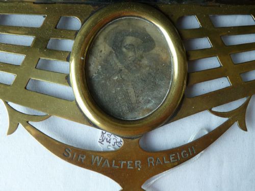 LARGE VICTORIAN CAST SHEET BRASS NELSON VICTORY CENTENARY HMS THUNDERER WALL POCKET - ADDITIONAL PHOTO 5