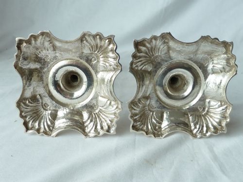 PAIR JOHN CAF 1752 GEORGIAN CAST SILVER CANDLESTICKS - ADDITIONAL PHOTO 3