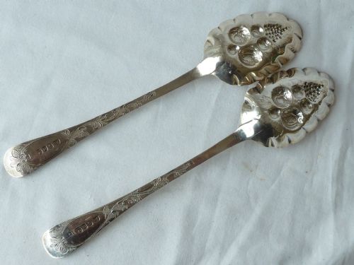 PAIR GEORGIAN VICTORIAN BERRY SERVING TABLE SPOONS SILVER 1795 - ADDITIONAL PHOTO 3