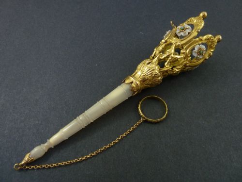 FRENCH GILT BRASS FLOWER HEAD MOP TUSSIE MUSSIE POSY HOLDER - ADDITIONAL PHOTO 1