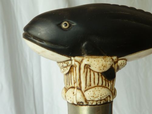 BONE HORN HANDLE WALKING STICK CARVED NOVELTY WHALE - ADDITIONAL PHOTO 6