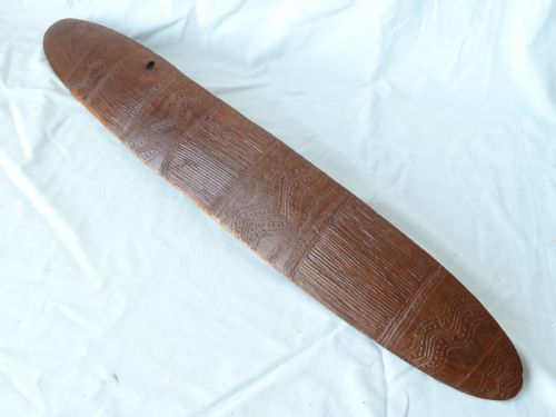 AUSTRALIAN ABORIGINAL CARVED PARRYING SHIELD CLUB WUNDA FLUTED NARROW STICK TRIBAL ART - ADDITIONAL PHOTO 1