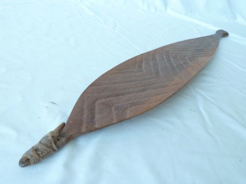 AUSTRALIAN ABORIGINAL WOOMERA CARVED FLUTED SPEAR THROWER THROWING STICK TRIBAL ART - ADDITIONAL PHOTO 3