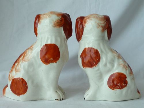 PAIR VICTORIAN STAFFORDSHIRE SPANIEL RED WALLY DOGS SEPARATE LEG POTTERY ORIGINAL - ADDITIONAL PHOTO 6