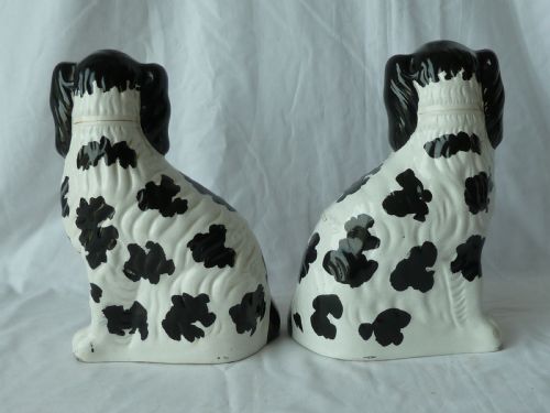 PAIR 10 VICTORIAN DISRAELI STAFFORDSHIRE BLACK WHITE SPANIEL WALLY DOGS POTTERY ORIGINAL - ADDITIONAL PHOTO 4