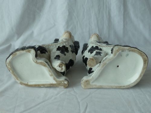 PAIR 10 VICTORIAN DISRAELI STAFFORDSHIRE BLACK WHITE SPANIEL WALLY DOGS POTTERY ORIGINAL - ADDITIONAL PHOTO 5