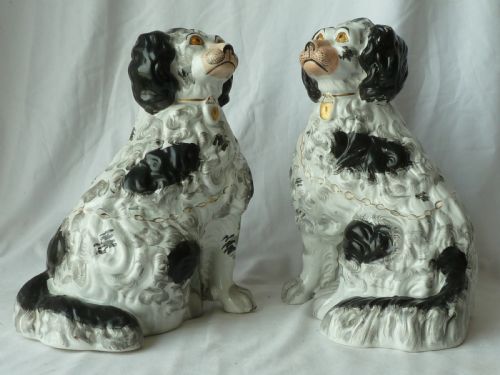 PAIR LARGE VICTORIAN BLACK WHITE STAFFORDSHIRE COMFORTER SPANIEL WALLY DOGS POTTERY - ADDITIONAL PHOTO 3