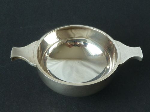 1937 EDINBURGH STERLING SILVER QUAICH SCOTTISH HAMILTON INCHES - ADDITIONAL PHOTO 2