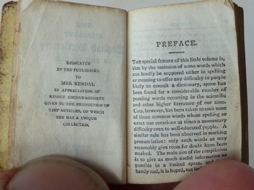 BRYCES MINIATURE SMALLEST ENGLISH DICTIONARY MAGNIFYING CASE PEARS VICTORIAN - ADDITIONAL PHOTO 6