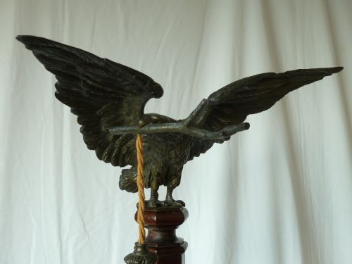 TALL TABLE LAMP BRONZE EAGLE PILLAR TABLE MAHOGANY COLUMN - ADDITIONAL PHOTO 1