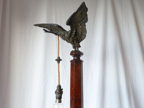 TALL TABLE LAMP BRONZE EAGLE PILLAR TABLE MAHOGANY COLUMN - ADDITIONAL PHOTO 6