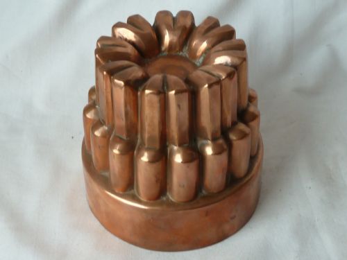 VICTORIAN COPPER JELLY MOULD BENHAM FROUD MODEL 489 MARKED - ADDITIONAL PHOTO 2