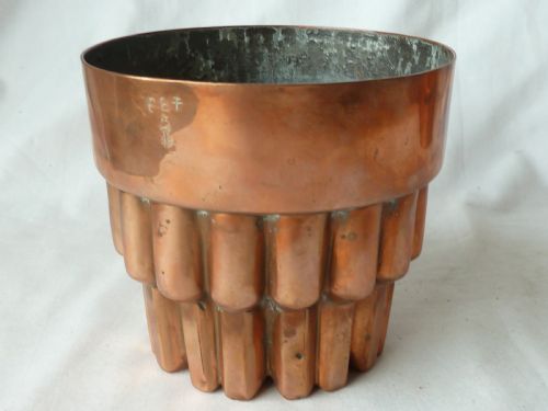 VICTORIAN COPPER JELLY MOULD BENHAM FROUD MODEL 489 MARKED - ADDITIONAL PHOTO 3