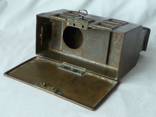 PATINATED BRASS COTTAGE MONEY BOX COIN BANK MINIATURE BUILDING HOUSE ENGLISH NAIVE FOLK ART - ADDITIONAL PHOTO 5
