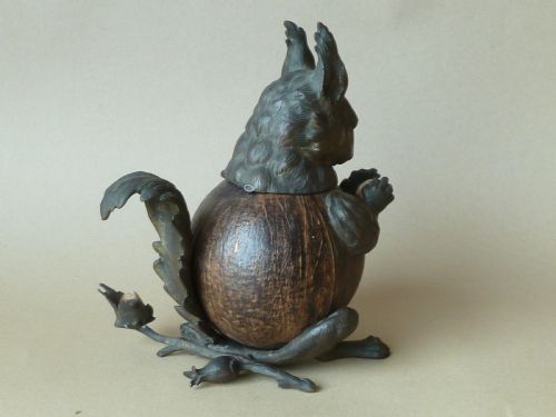 VICTORIAN SQUIRREL NOVELTY INKWELL COCONUT SHELL HAZEL NUT BRASS - ADDITIONAL PHOTO 5