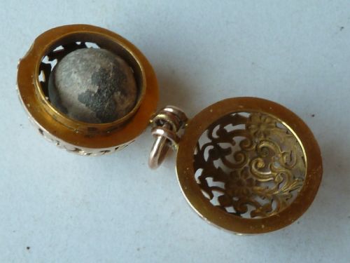 GOLD OPENWORK BEZOAR GOA STONE CASE BALL CAGE PENDANT CHARM AMULET - ADDITIONAL PHOTO 6