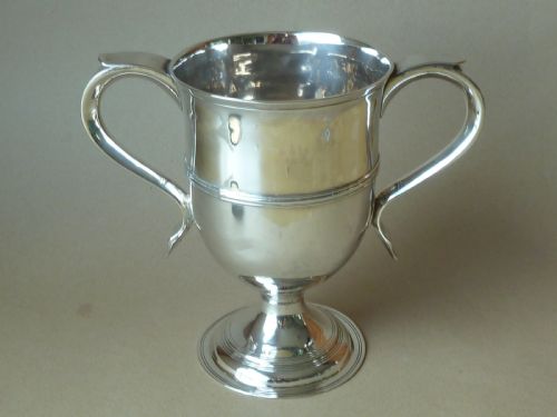 SILVER LOVING CUP 1807 LONDON PETER WILLIAM BATEMAN HALLMARKED STERLING TWIN HANDLE GEORGIAN - ADDITIONAL PHOTO 3