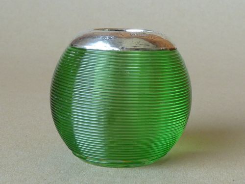 edwardian silver ribbed threaded green glass match holder striker globe ball vesta hallmarked 1906 - CATEGORY: ANTIQUE SILVER - DATED 1900