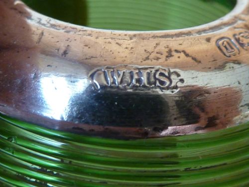 EDWARDIAN SILVER RIBBED THREADED GREEN GLASS MATCH HOLDER STRIKER GLOBE BALL VESTA HALLMARKED 1906 - ADDITIONAL PHOTO 1
