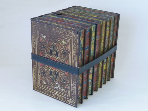 HUNTLEY PALMER LEATHER BOUND BOOKS BISCUIT TIN 'LITERATURE' LIBRARY SERIES - ADDITIONAL PHOTO 4