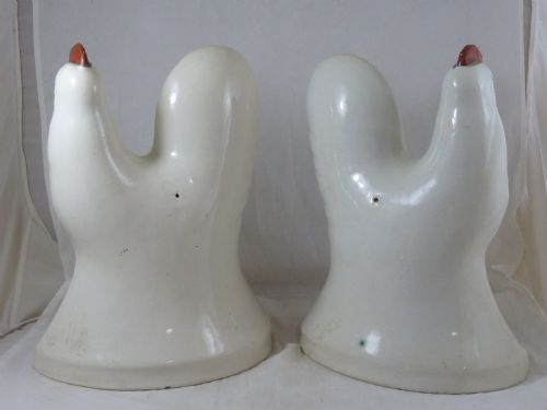 PAIR VICTORIAN SCOTTISH POTTERY HENS CHICKENS COCKERELS - ADDITIONAL PHOTO 2