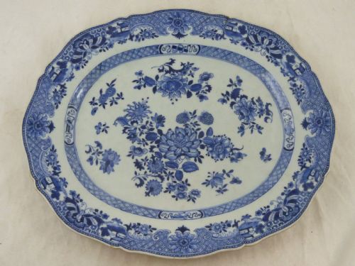 18c chinese export porcelain platter blue white hand painted qianlong period - CATEGORY: ANTIQUE CERAMICS - DATED 1800