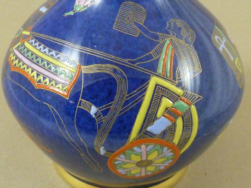 CARLTON WARE TUTANKHAMEN PATTERN POWDER BLUE VASE 2711 EGYPTIAN - ADDITIONAL PHOTO 4