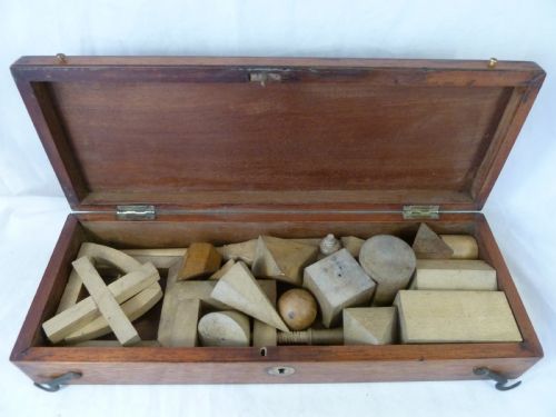 fig 1. Geometric Solids Isometric Projection Artists Drawing Set Mathematical Treen Models Shapes Boxed