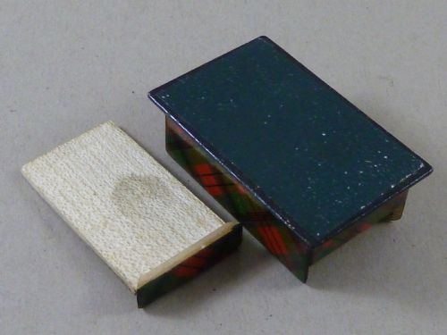 VICTORIAN MCDUFF TARTANWARE ONE PENNY TWO POSTAGE SLIDING LID DOUBLE STAMP CASE BOX HOLDER SCOTTISH DESK TOP - ADDITIONAL PHOTO 3