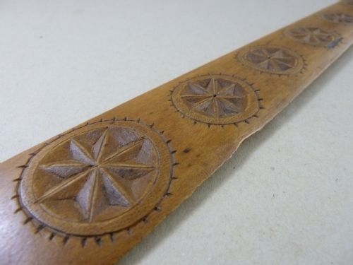 CORSET STAY BUSK WELSH TREEN FOLK ART LOVE TOKEN HAND CARVED SYCAMORE - ADDITIONAL PHOTO 1