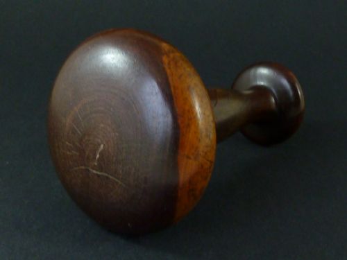 TURNED LIGNUM VITAE LINEN SMOOTHER BURNISHER SLICKENSTONE SADDLERS TREEN - ADDITIONAL PHOTO 1